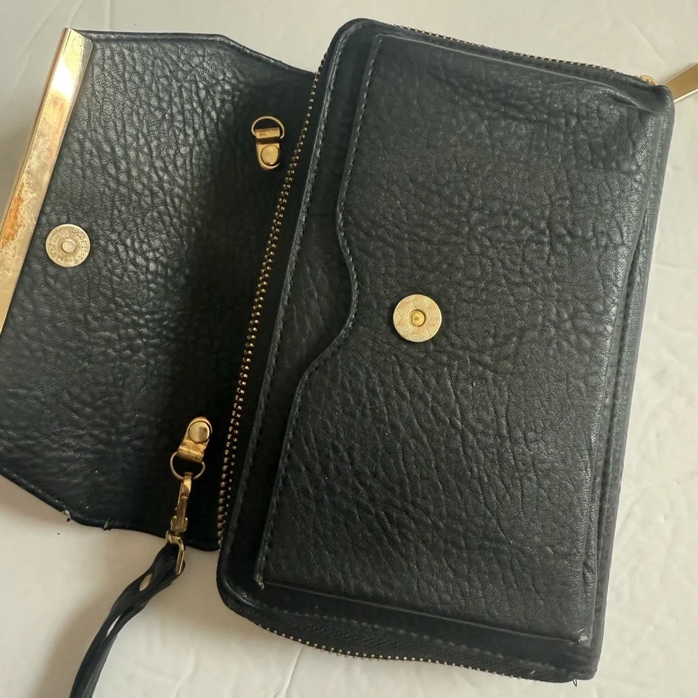 Black Leather Modern Wristlet Clutch Purse